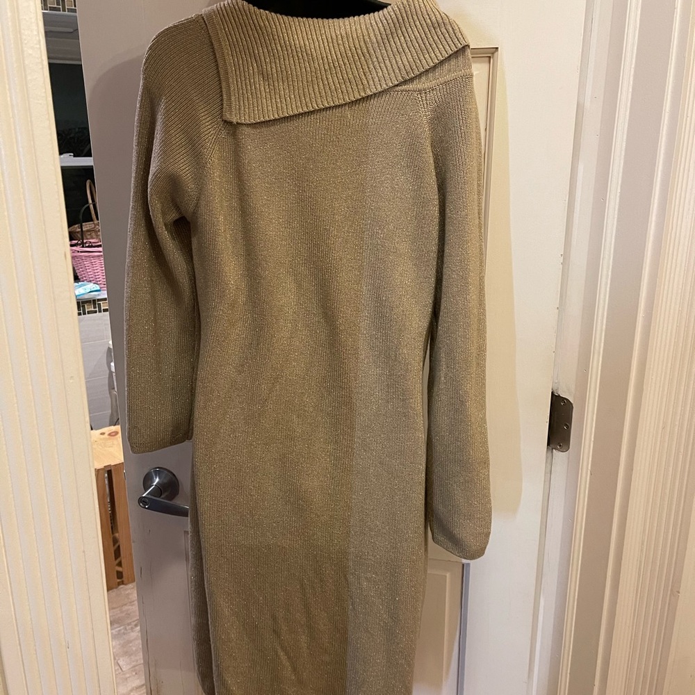 Calvin Klein sweather dress gold . Cute and comfortable. - Picture 11 of 12